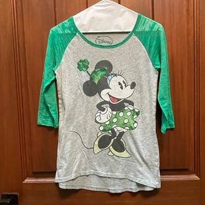 Women’s Minnie Mouse St. Patrick’s Day Baseball Style Shirt Size M